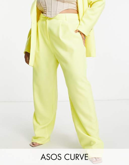 ASOS DESIGN Curve - Pantalon de tailleur coupe dad - Jaune