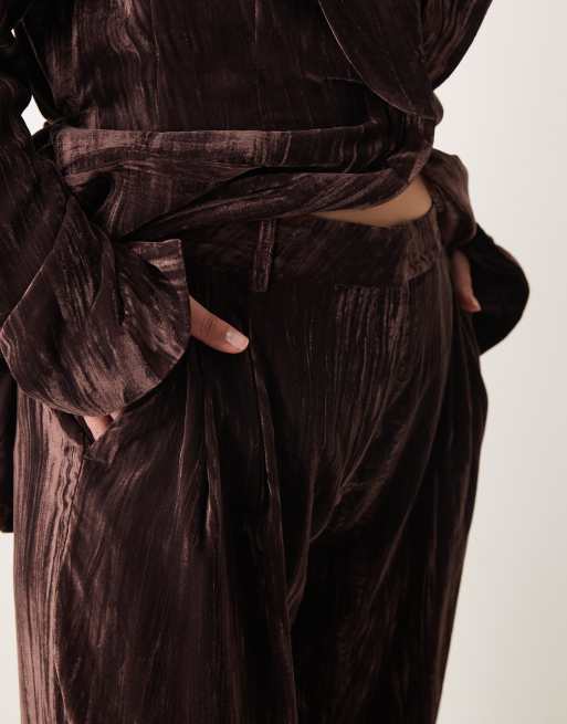 ASOS DESIGN Curve - Pantalon d'ensemble droit et élégant à taille haute en velours - Chocolat, 5 de 5