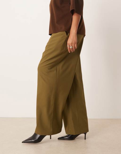 ASOS DESIGN Curve - Pantalon droit habillé coupe décontractée - Kaki, 2 de 5