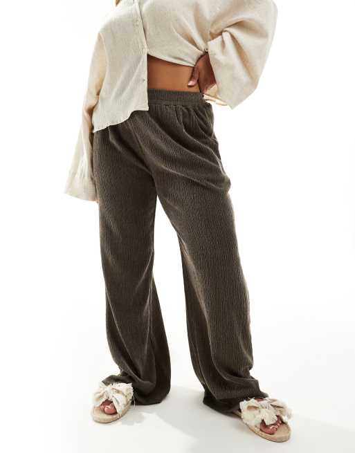 ASOS DESIGN Curve - Pantalon texturé ample - Chocolat 