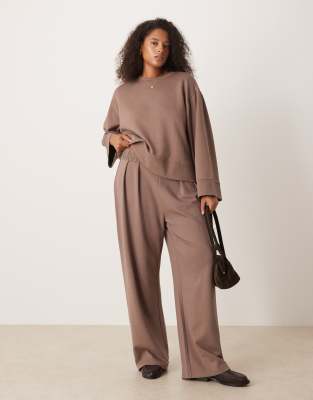ASOS DESIGN Curve - Pantalon ultra ample en maille interlock - Taupe foncé-Pas de couleur 2XL