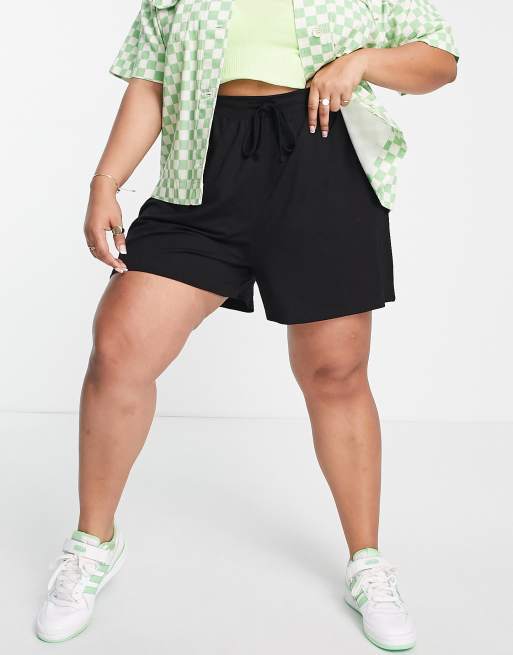 ASOS DESIGN Curve Pantaloncini morbidi neri con coulisse ASOS