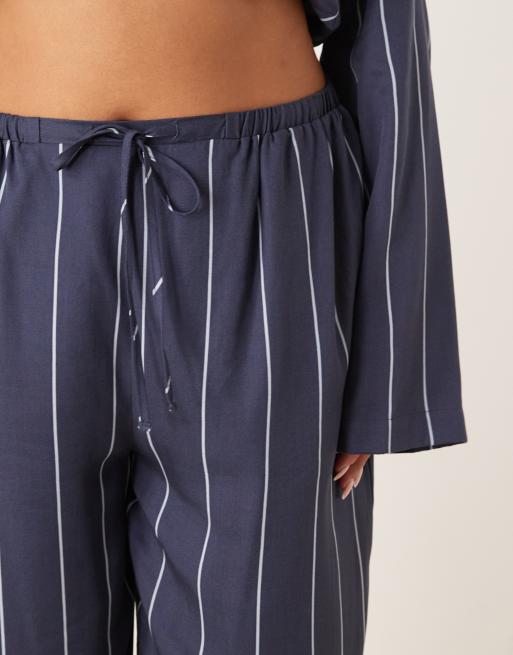 ASOS DESIGN Curve - Pantaloni a fondo ampio blu a righe in coordinato, 2 di 4