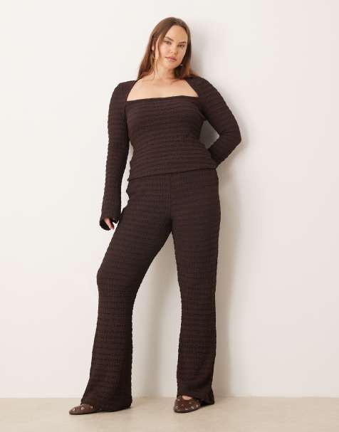 ASOS DESIGN Curve - Pantaloni a zampa a vita alta color cioccolato testurizzato in coordinato - view 1