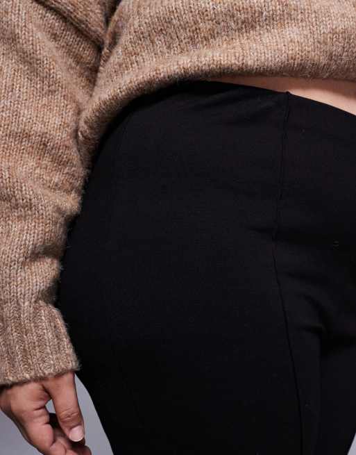 ASOS DESIGN Curve - Pantaloni a zampa neri in tessuto ponte con pinces, 2 di 5