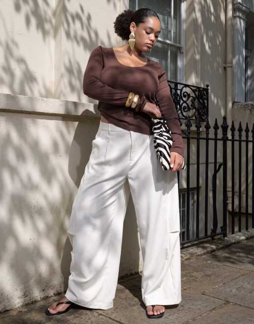 ASOS DESIGN Curve - Pantaloni bombati sartoriali multitasche color panna