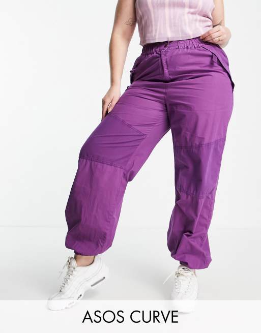 ASOS DESIGN Curve - Pantaloni cargo viola con cuciture a vista