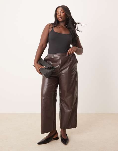 ASOS DESIGN Curve - Pantaloni in pelle sintetica marrone coccodrillo con gamba a cilindro - view 1