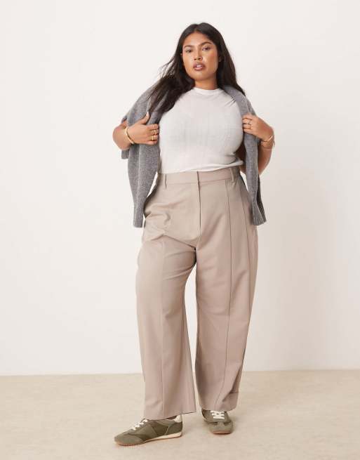 ASOS DESIGN Curve - Pantaloni sartoriali color pietra con etichetta