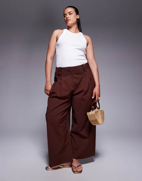 ASOS DESIGN Curve - Pantaloni sartoriali corti color cioccolato con linguetta regolabile in vita in coordinato - view 1