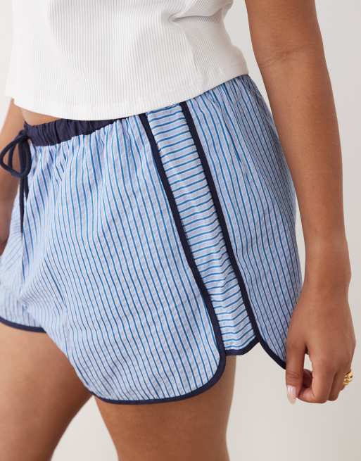 ASOS DESIGN Curve - Pantaloni stropicciati blu a righe con profili a contrasto e laccetti, 2 di 5