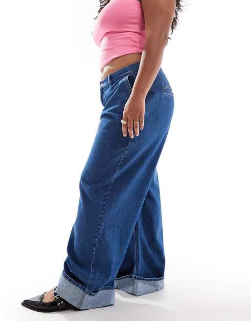ASOS DESIGN Curve parallel jean with turn up in clean mid blue, 2 of 5