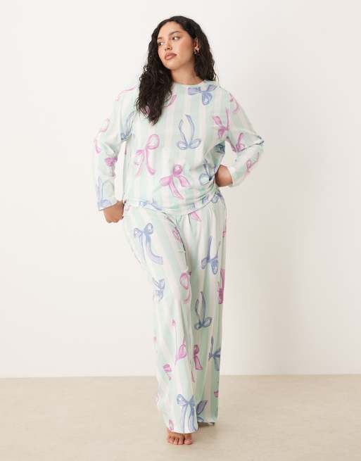 ASOS DESIGN Curve - Pigiama blu a righe con stampa di fiocchi composto da pantaloni e top a maniche lunghe, 2 di 4