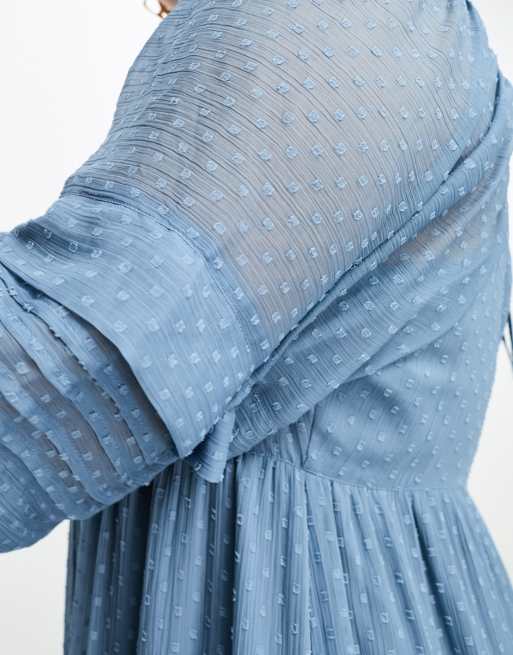 ASOS DESIGN Curve pintuck detail ruffle hem maxi dress in dusky blue dobby, 4 of 4