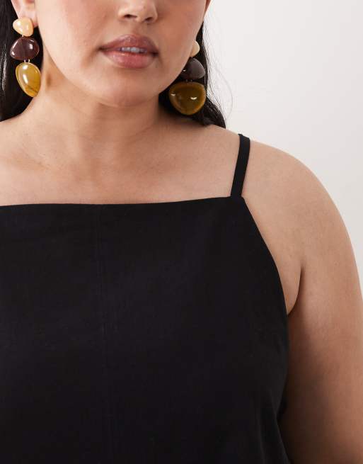 ASOS DESIGN Curve – Playsuit im Schürzen-Design aus Baumwollleinen in Schwarz, 2 von 4