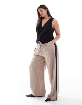 Curve pleat detail contrast panel pants in mocha-Neutral