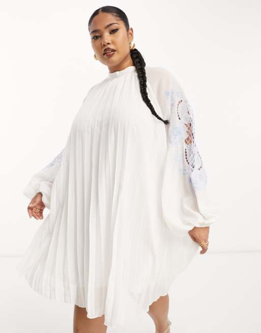 Plus size white dress with 2024 bell sleeves