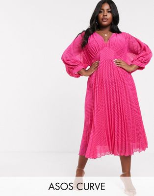 ASOS DESIGN Curve pleated batwing midi dress in chevron dobby-Pink