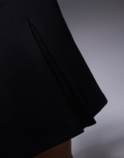 ASOS DESIGN Curve pleated twill mini skirt in black, 3 of 5