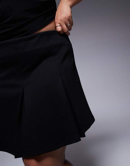 ASOS DESIGN Curve pleated twill mini skirt in black, 4 of 5