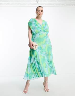 ASOS DESIGN Curve – Plisowana sukienka midi z dekoltem w szpic, warstwowym dołem i niebieskim kwiatowym wzorem