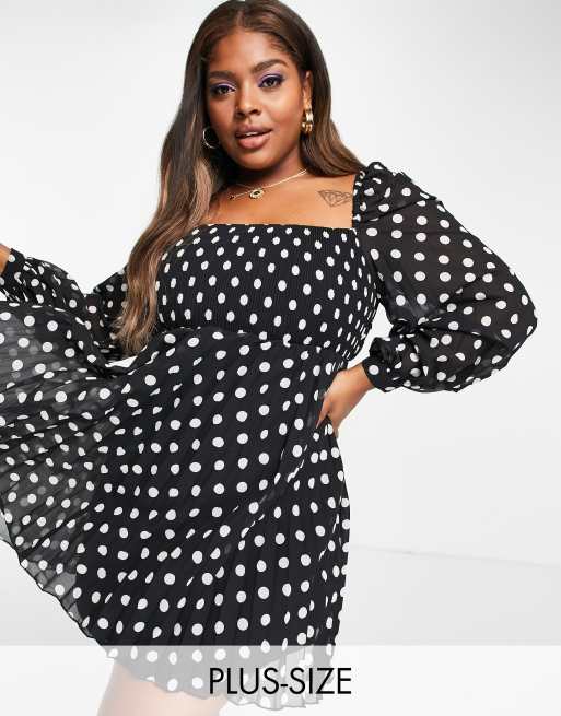 ASOS DESIGN Curve – Plisowana sukienka typu skater w białe groszki z kwadratowym dekoltem