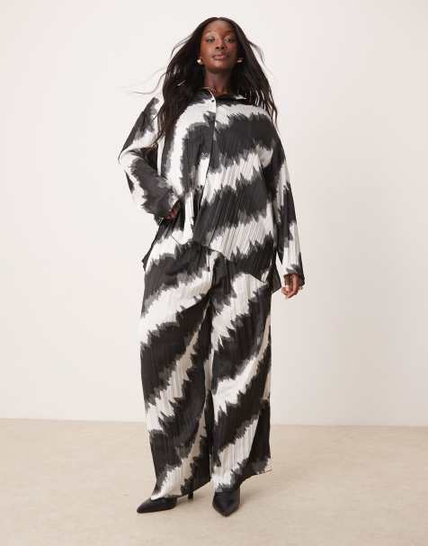 ASOS DESIGN Curve - Plissé co-ord set met ruim overhemd en broek in mono print - view 1