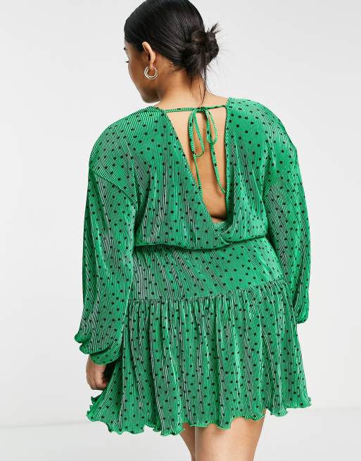ASOS DESIGN Curve plisse mini dress with belt in green and black spot print , 3 of 4