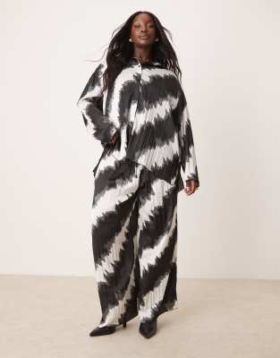 Asos Design Curve Plisse Relaxed Shirt In Multi