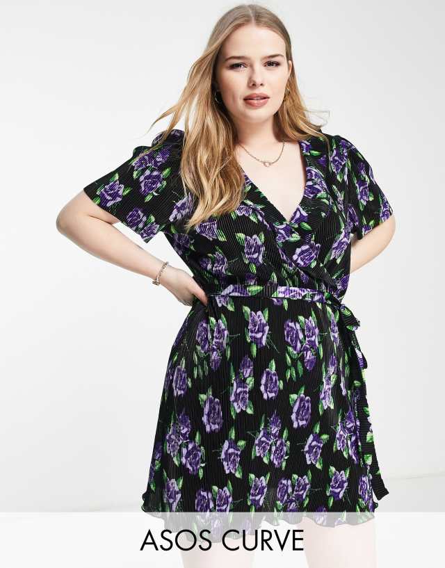 ASOS DESIGN Curve plisse short sleeve ruffle wrap mini dress in black and blue rose print