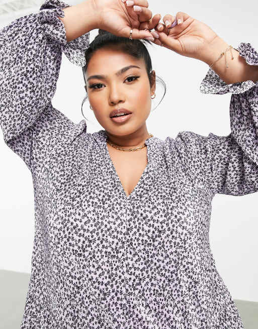 ASOS DESIGN Curve plisse V-neck long sleeve mini dress with tiered hem in  lilac and black whimsy print | ASOS