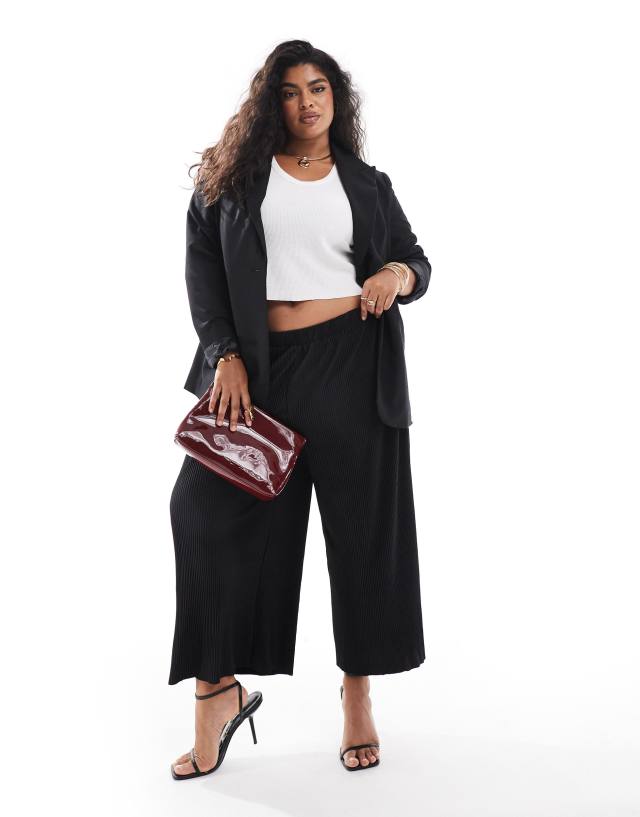 ASOS Curve - ASOS DESIGN Curve plisse wide trouser culottes in black