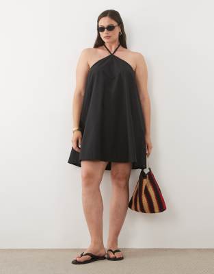 Мини-сарафан ASOS DESIGN Curve из поплина с открытым воротом на бретельках оливково-черного цвета