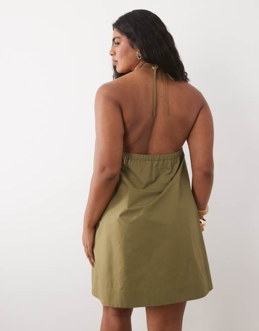 ASOS DESIGN Curve poplin halter neck swing mini sundress in olive, 4 of 4