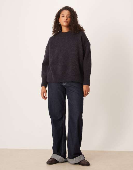 ASOS DESIGN Curve – Premium – Marinblå tröja i ull- och alpackamix och oversize med rund halsringning, 2 av 4