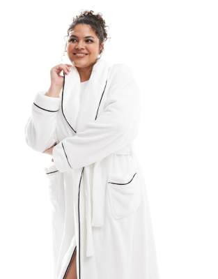 ASOS DESIGN Curve premium super soft fleece midi robe in white