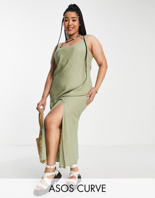 ASOS DESIGN Curve - Prendisole lungo in lino color kaki con scollo rotondo e spacco