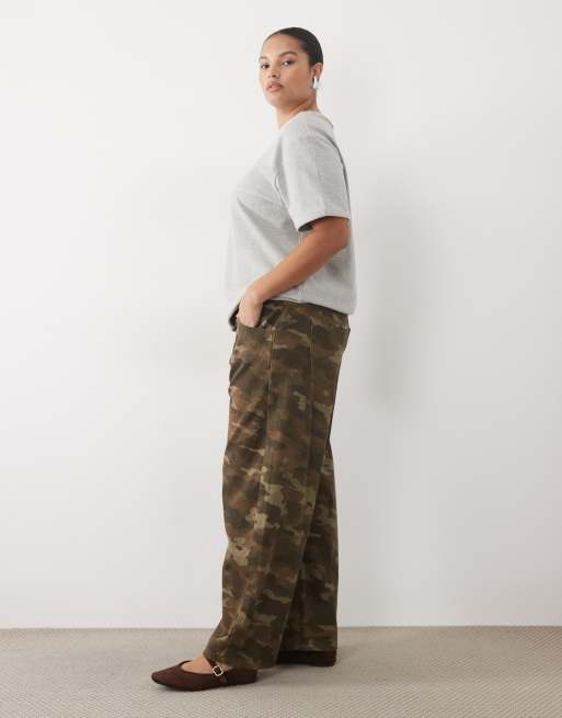 ASOS DESIGN Curve printed barrel leg pant in camo, 2 of 5