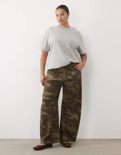 ASOS DESIGN Curve printed barrel leg trouser in camo - view 1