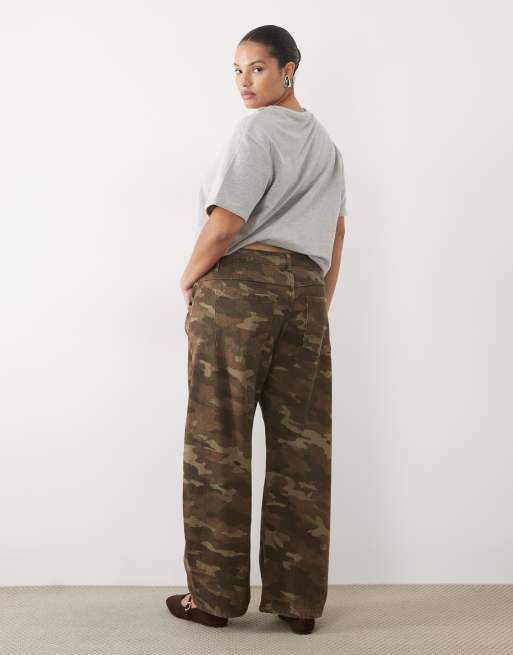 ASOS DESIGN Curve printed barrel leg trouser in camo, 3 of 5