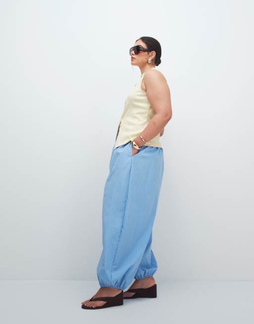 ASOS DESIGN Curve pull on balloon pants in blue, 5 of 12