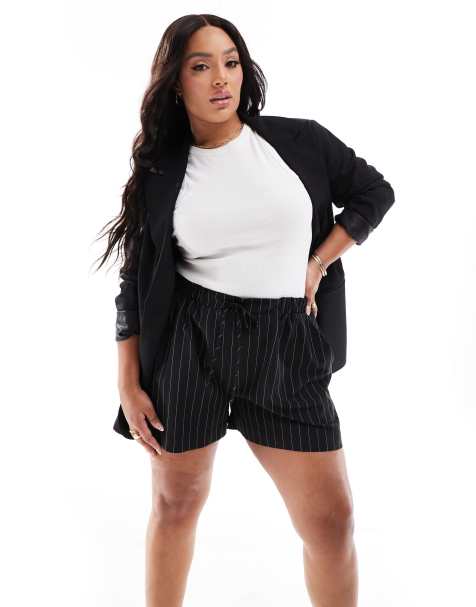 ASOS DESIGN Curve pull on short in black stripe - view 1