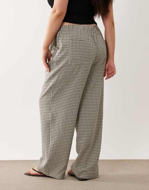 ASOS DESIGN Curve pull on trousers in gingham, 5 of 5