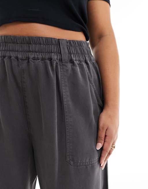 ASOS DESIGN Curve pull on utility pants in washed black, 5 of 5