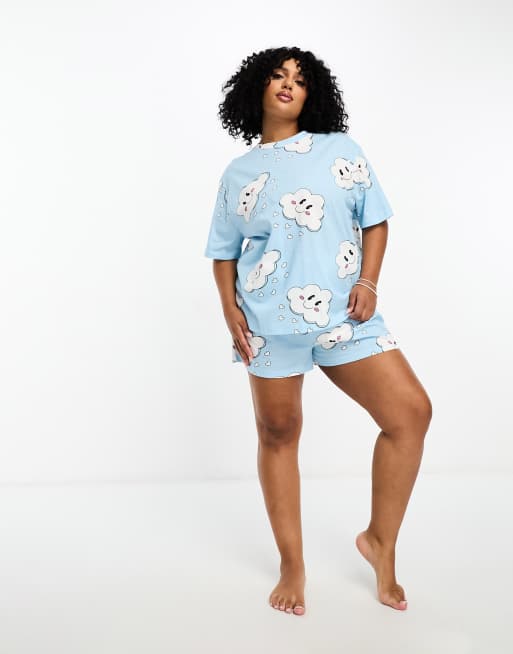 ASOS DESIGN Curve – Pyjama aus Oversize-T-Shirt und Shorts in Blau mit Wolkenmuster