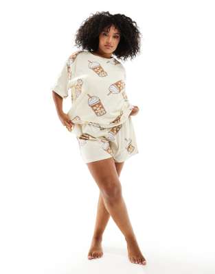 ASOS DESIGN Curve - Pyjama bestehend aus Oversize-T-Shirt und Shorts in Beige mit Eiskaffee-Motiv-Neutral