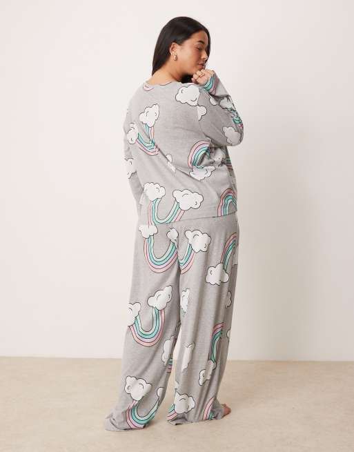 ASOS DESIGN Curve – Pyjama in meliertem Grau mit langärmligem Oberteil und Hose mit „Regenbogen“-Grafikprints, 3 von 4
