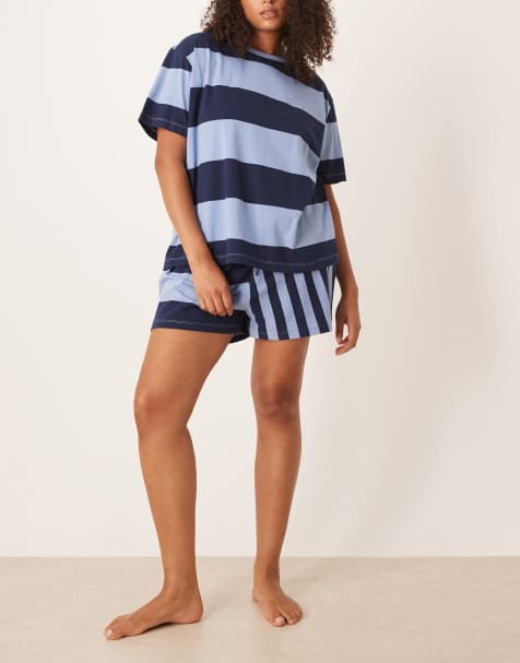 ASOS DESIGN Curve – Pyjama-Set in Marineblau mit Streifenmix, bestehend aus Oversize-T-Shirt und Shorts - view 1