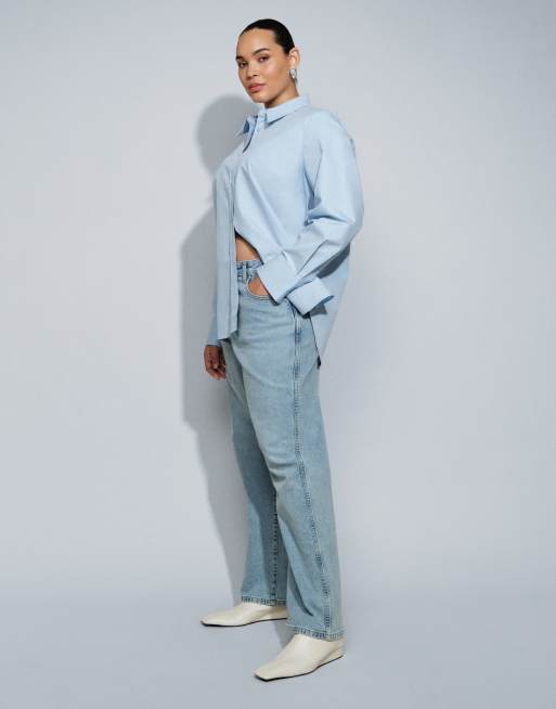 ASOS DESIGN Curve raka jeans med vida ben i ljusblå tvätt, 2 av 5