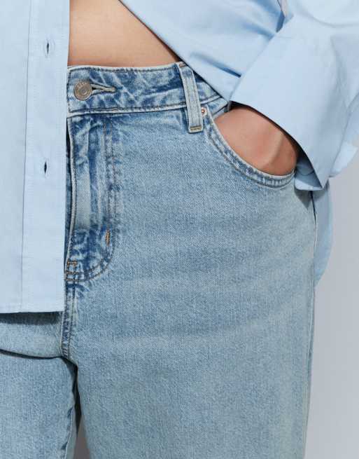 ASOS DESIGN Curve raka jeans med vida ben i ljusblå tvätt, 4 av 5